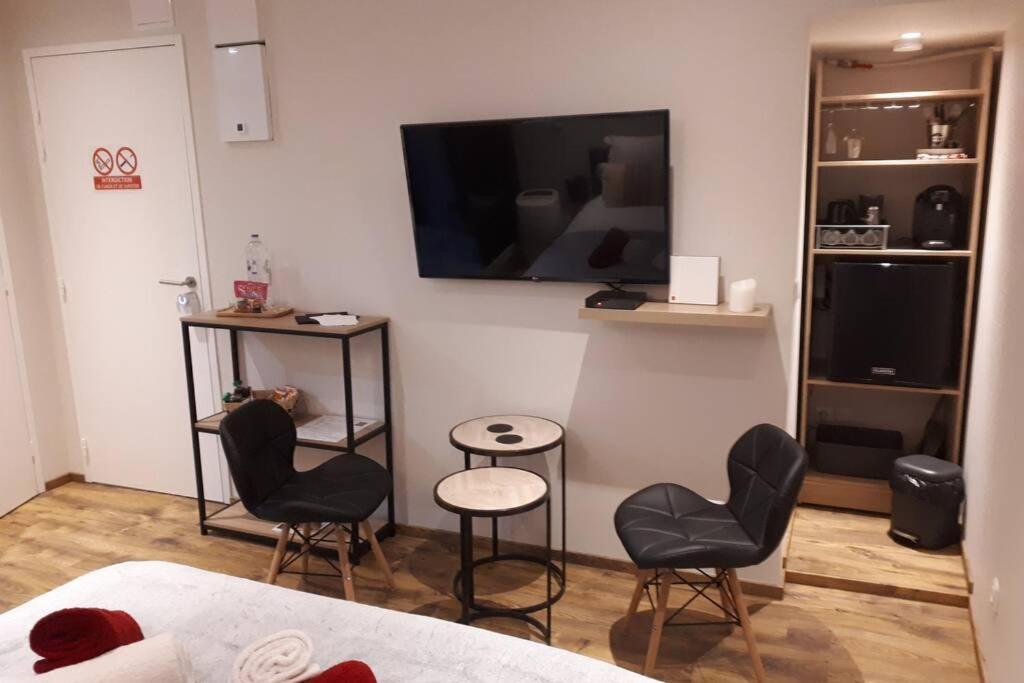 Spa Privatif Love Room, Le Hammam Et Bulles, Chez Nuits Chartraines Chartres Exterior photo