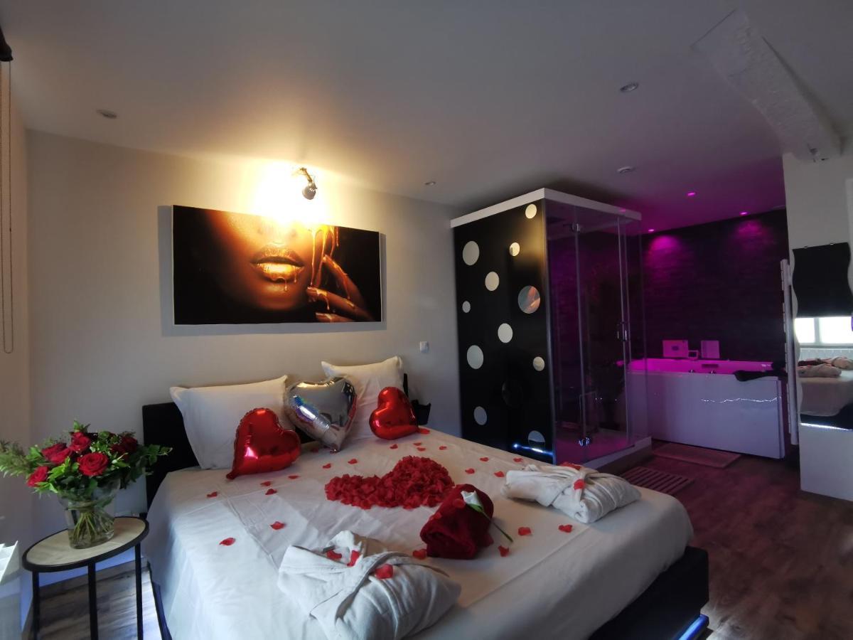 Spa Privatif Love Room, Le Hammam Et Bulles, Chez Nuits Chartraines Chartres Exterior photo